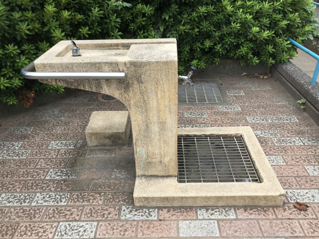 梨の花公園の水道