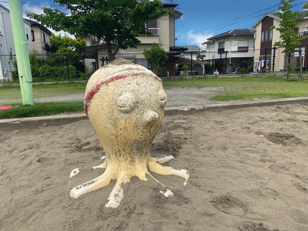 西山第二公園のタコのオブジェ