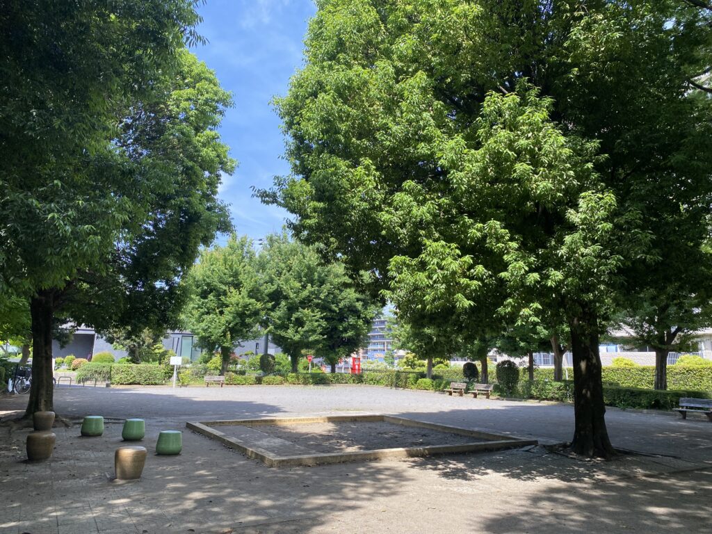 名戸ヶ谷第二公園の多目的広場