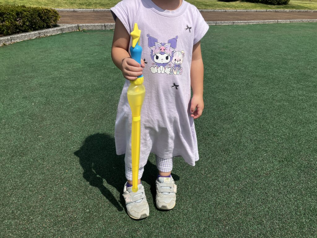 秋の公園遊びに！3〜6歳向け大きなシャボン玉＆カイトのギネス級シャボン玉の大きさ