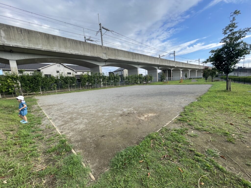 若柴おむすび公園の広場