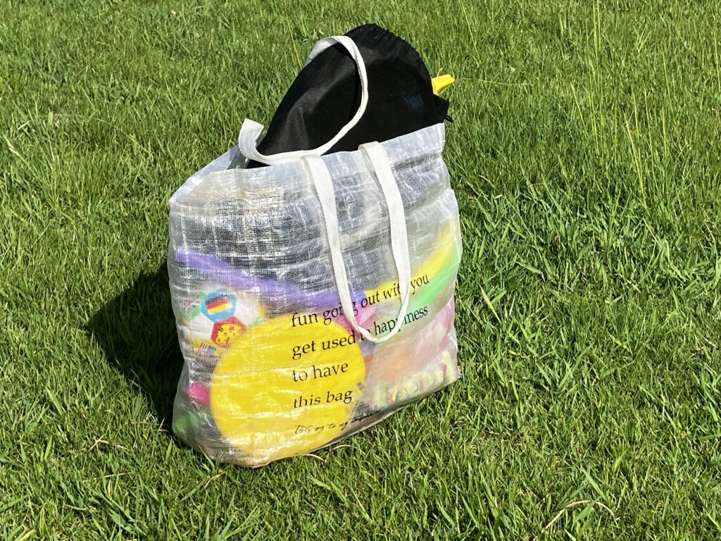 4歳ママ厳選！未就学児公園グッズ持ち運びメッシュバッグ3選の100均で購入したバッグ