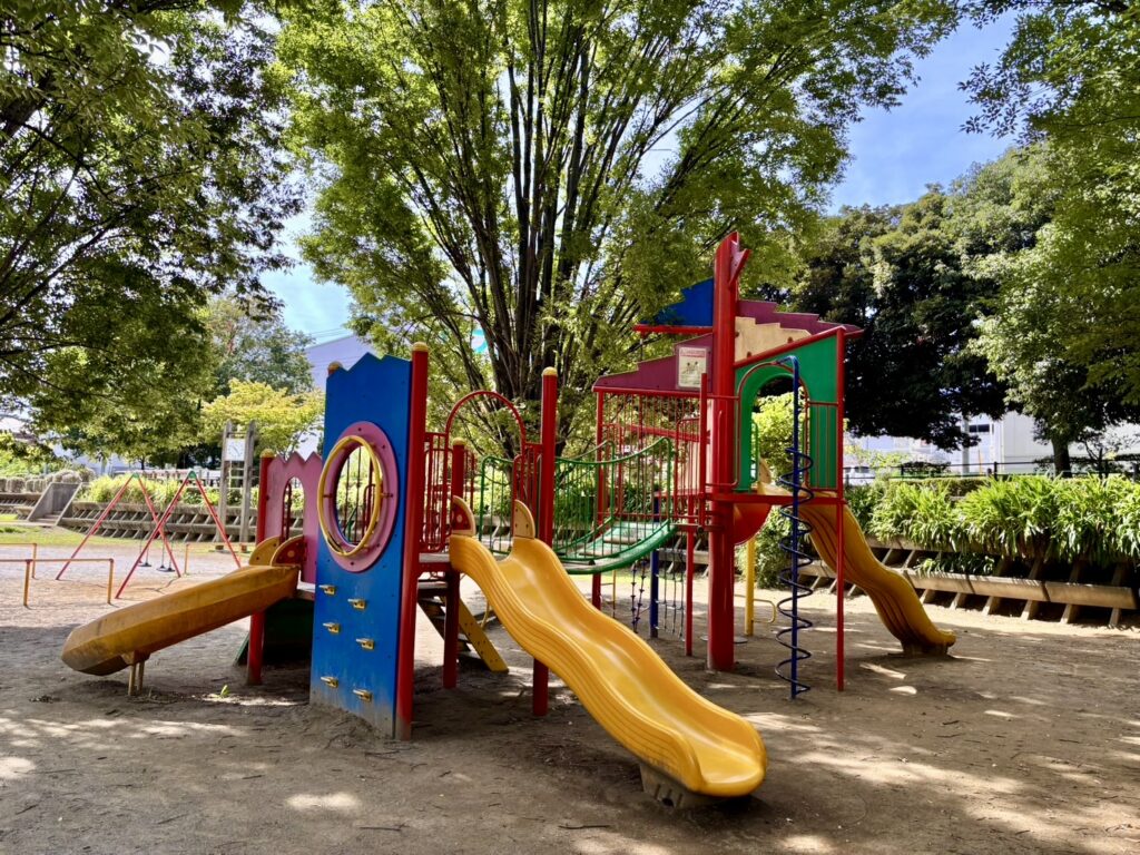 松ヶ崎中央公園の複合遊具