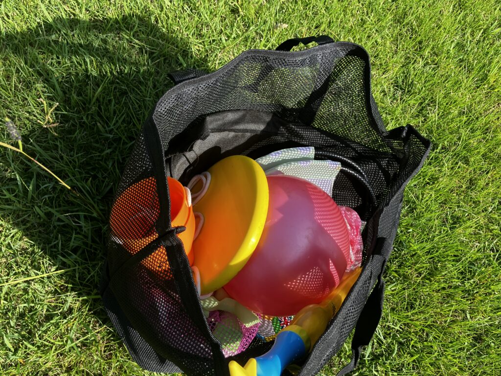 4歳ママ厳選！未就学児公園グッズ持ち運びメッシュバッグ3選のメッシュバッグ大容量中身