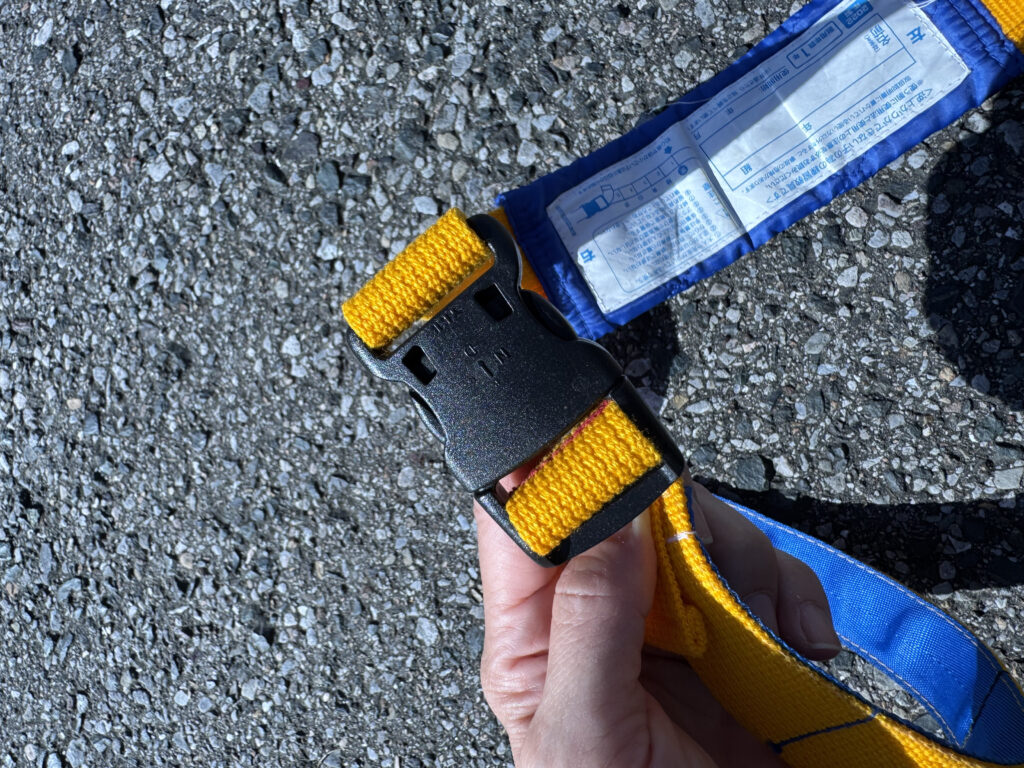 逆上がりが苦手でもOK!楽しく練習できるサポートアイテムのバックル