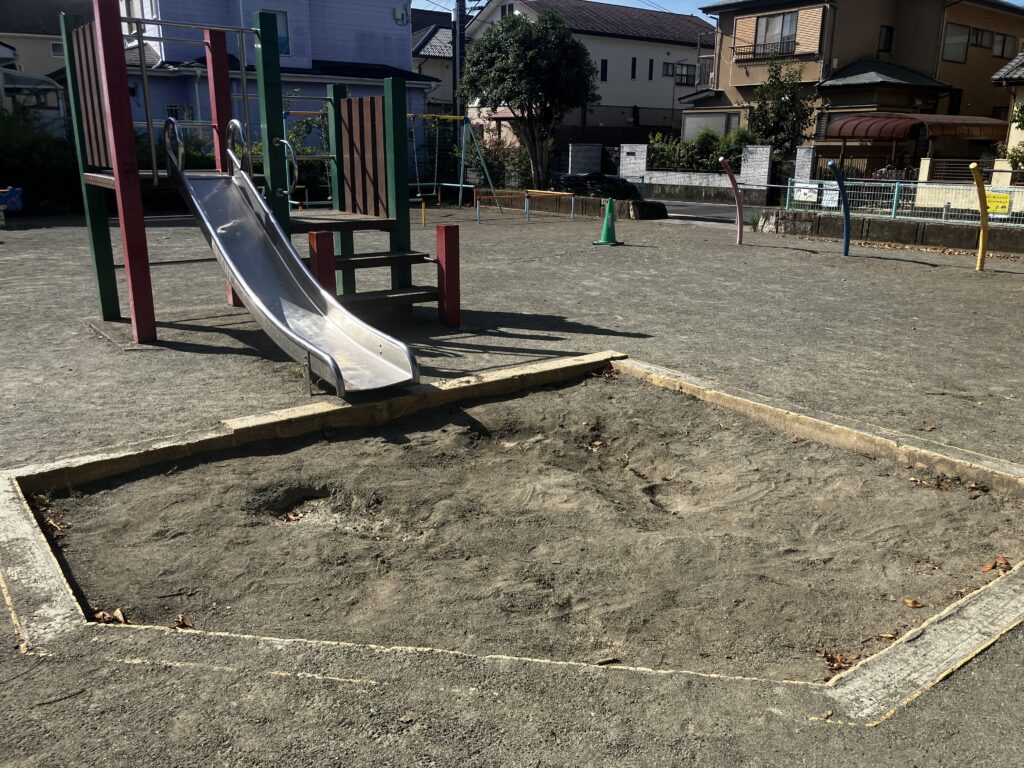 金田公園の砂場