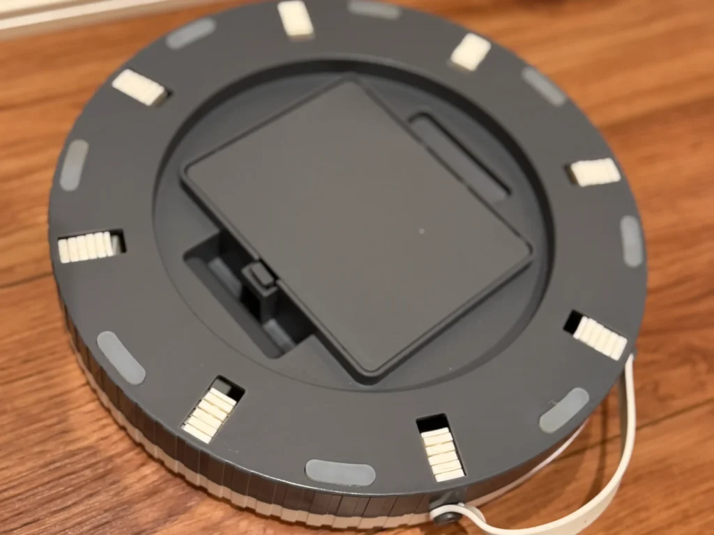 トイトレ中も安心！公園で役立つポータブルトイレの収納の様子