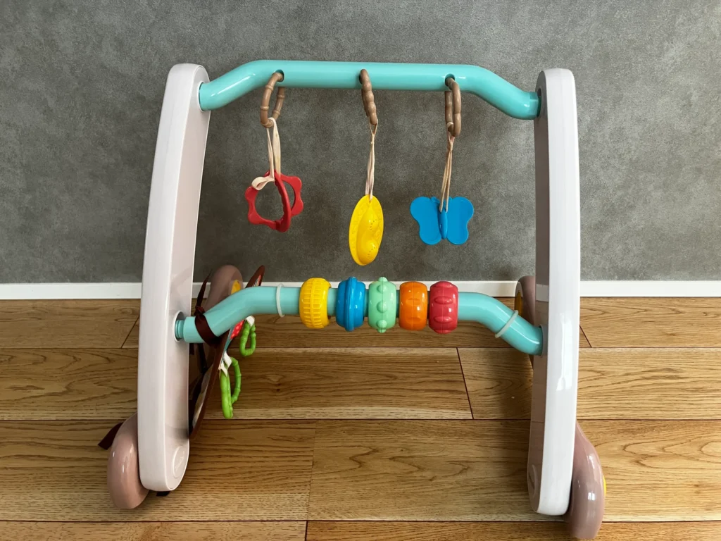 ママ厳選！0〜2歳が夢中になるクリスマスプレゼントのスマート知育ジム