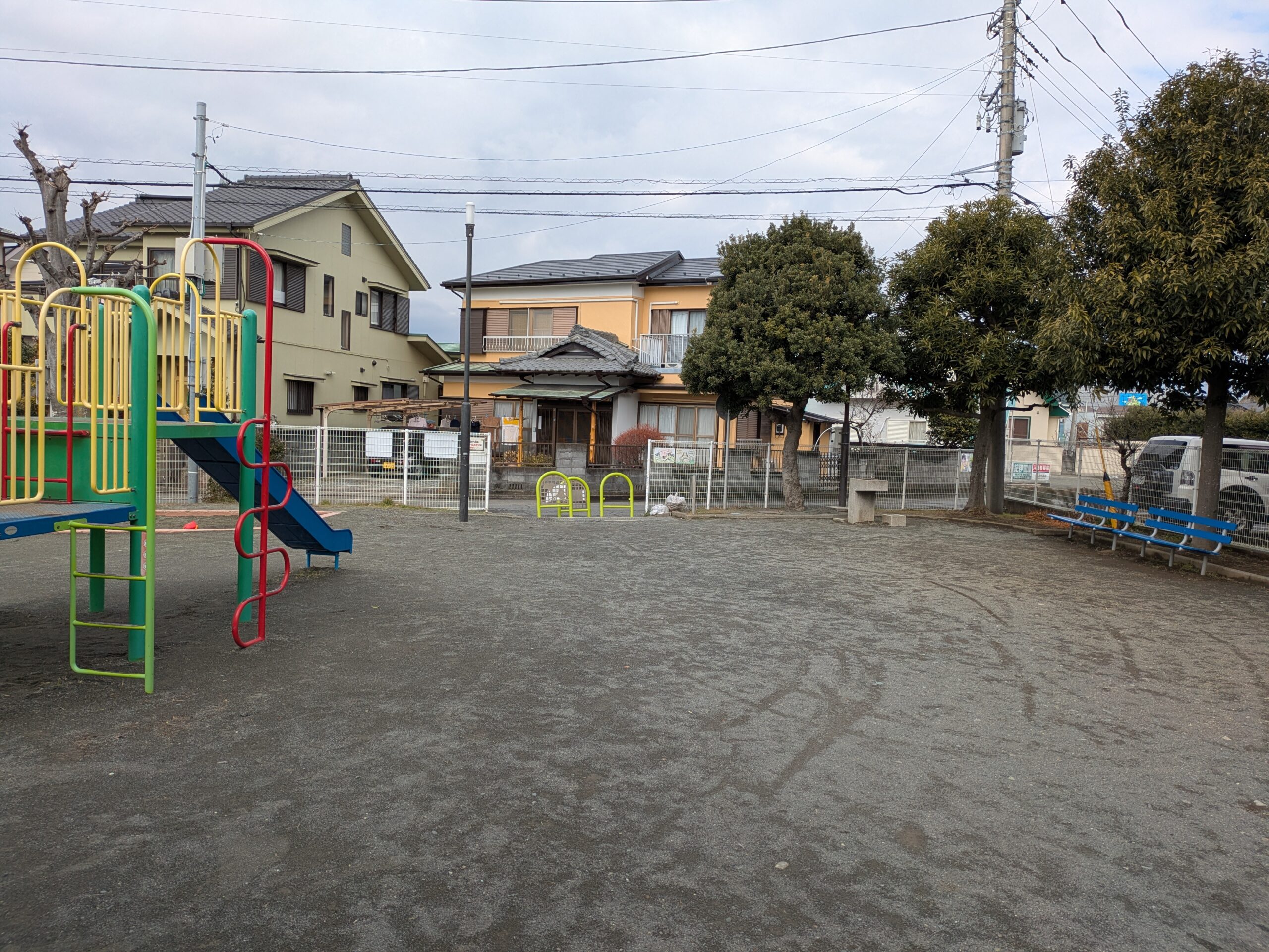 東町第二公園の広場