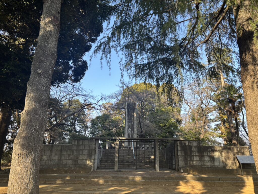 柏公園の忠霊塔