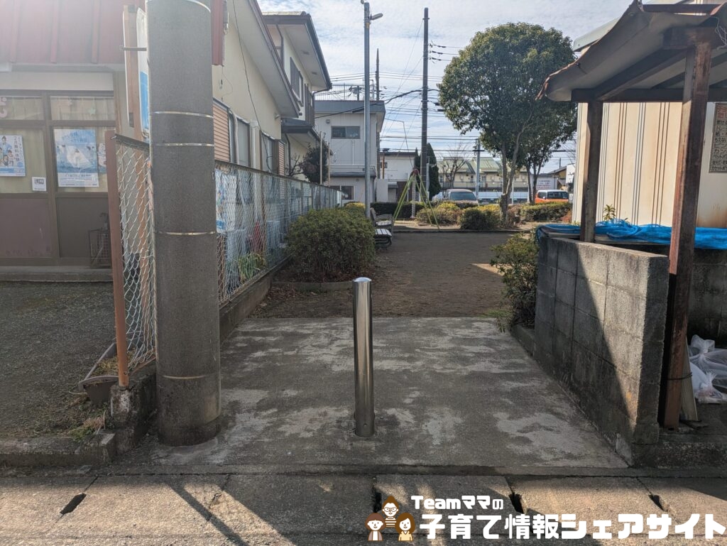 中里第一公園の通路