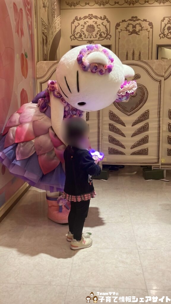 未就学児でも大丈夫？サンリオピューロランド攻略Part2のキティグリーティング