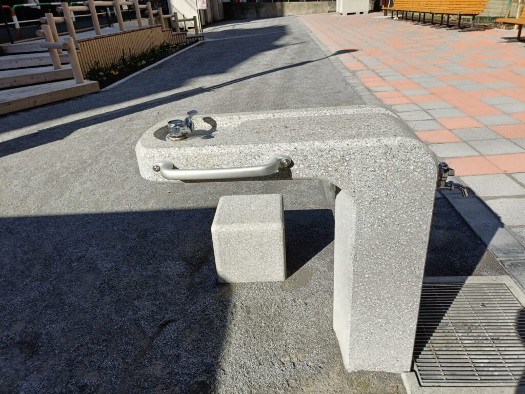 南大塚二丁目児童遊園の水道