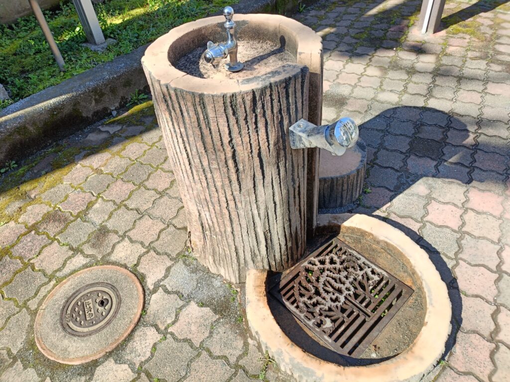 巣鴨四丁目第2児童遊園の水道