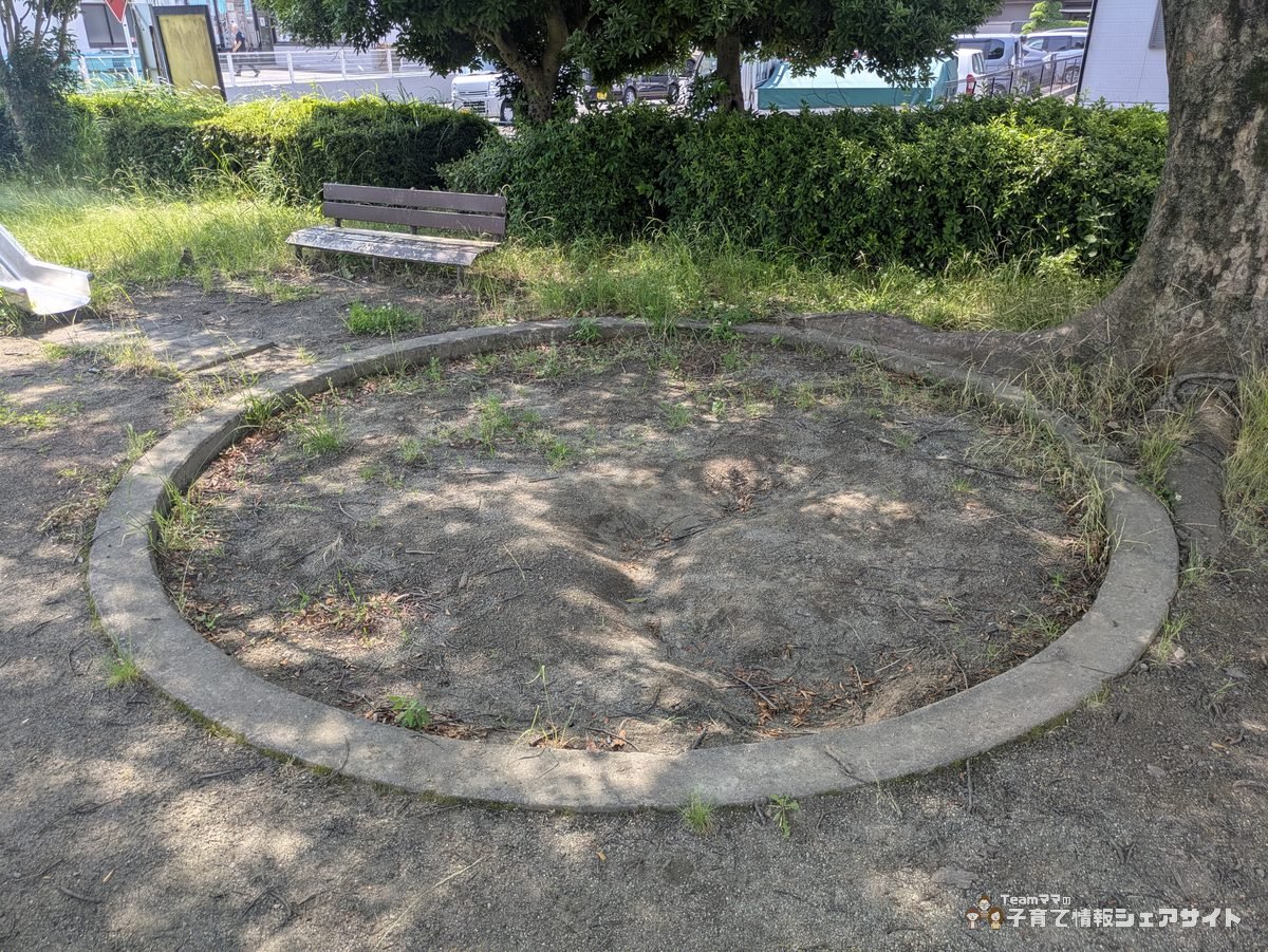 八反田公園の砂場
